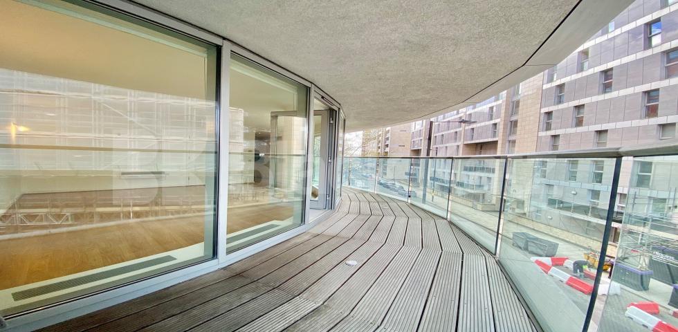 			VIRTUAL TOUR AVAILABLE!, 1 Bedroom, 1 bath, 1 reception Apartment			 Thames Path (NE Extension), Canary Wharf / Isle Of Dogs